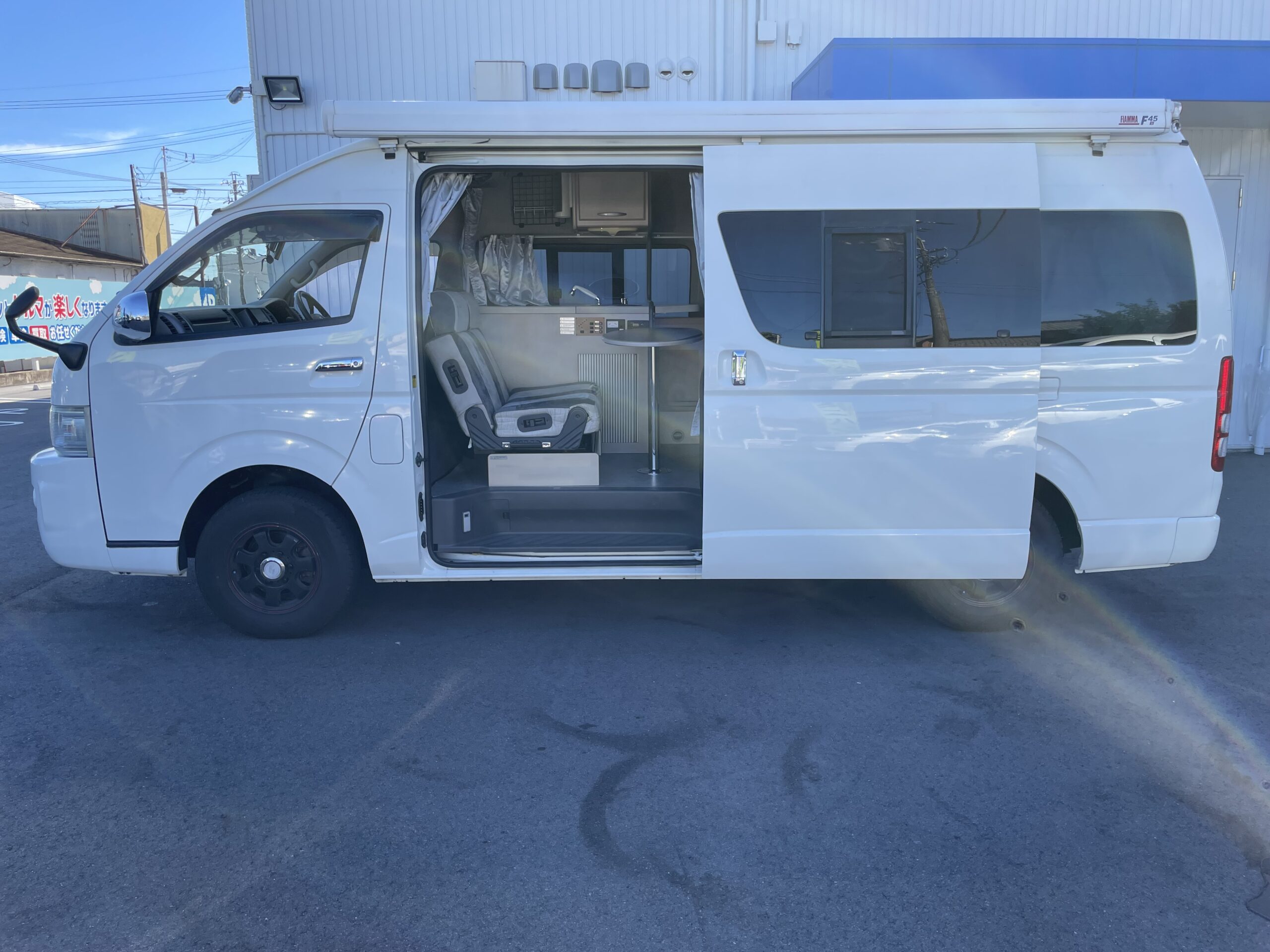 春日井ハイエース　在庫　中古車　紹介